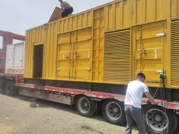 白云矿区发电机出租100KW发电机需要什么规格的电缆线？