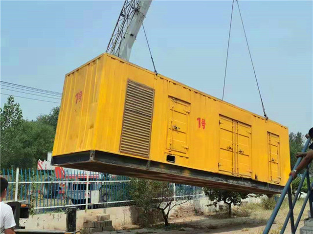 白云矿区300KW柴油发电机组油耗是多少?